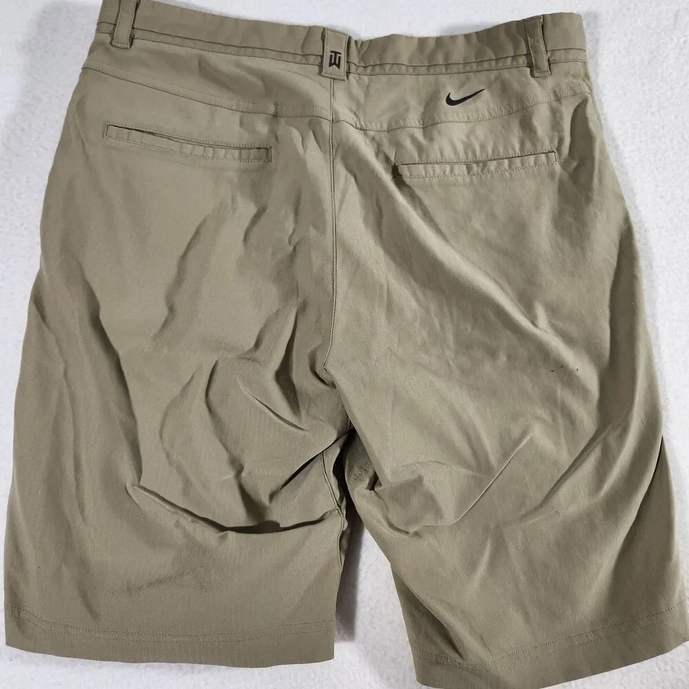 Nike Golf Tiger Woods Collection Shorts Mens 32 Khaki Tan Flat Front Outdoor
